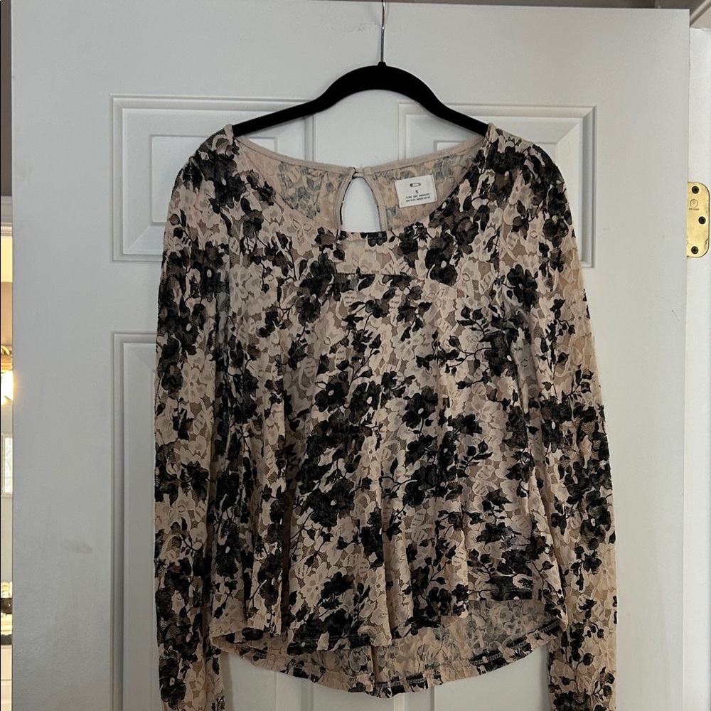 Floral Lace Long Sleeve Top